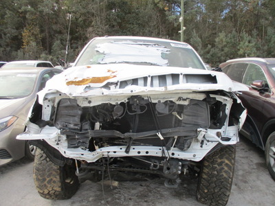 toyota tundra crewmax sr5