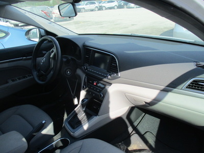 hyundai elantra se limited