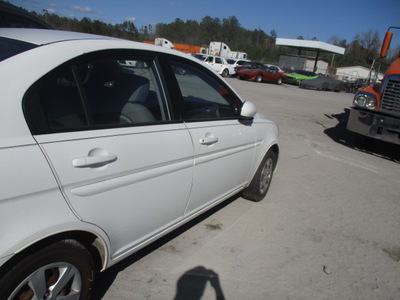 hyundai accent gls