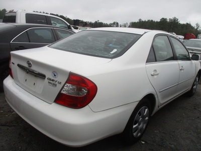 toyota camry le xle se