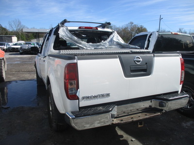 nissan frontier se le off