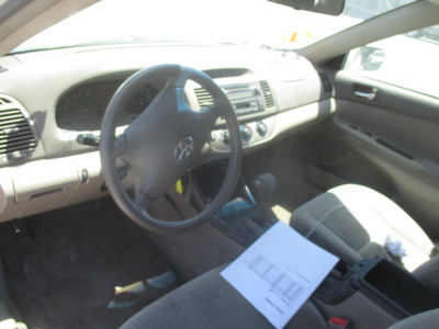 toyota camry le xle se