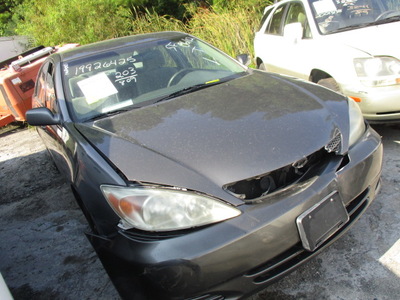 toyota camry le xle se