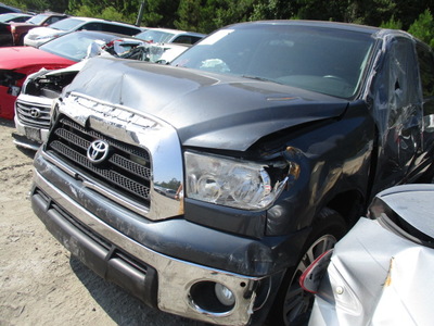 toyota tundra crewmax