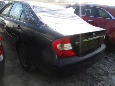 toyota camry le xle se