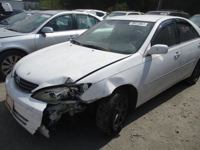 toyota camry le xle se