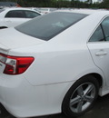 toyota camry l se le xle