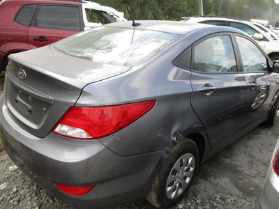 hyundai accent se