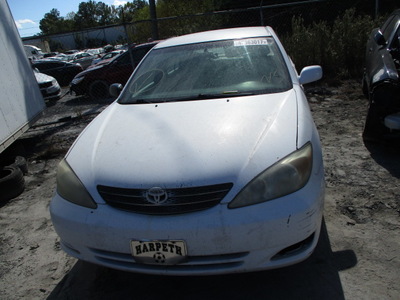 toyota camry le xle se