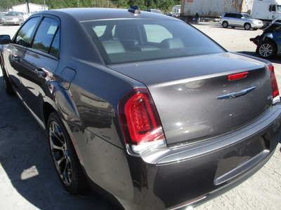 chrysler 300 s