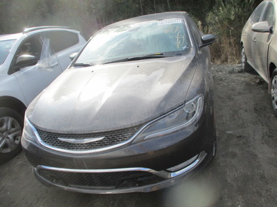 chrysler 200