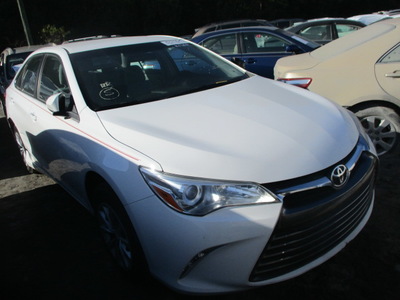 toyota camry le xle se xse