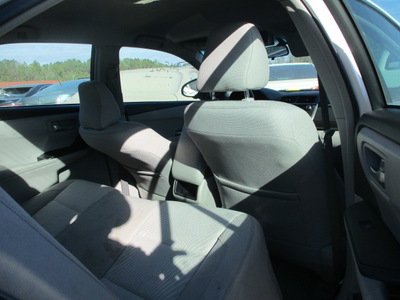 toyota camry le xle se xse