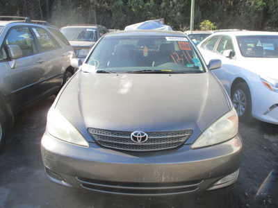 toyota camry le xle se