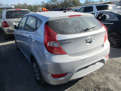 hyundai accent se