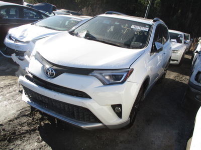 toyota rav4 se