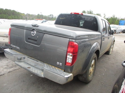 nissan frontier crew cab le crew