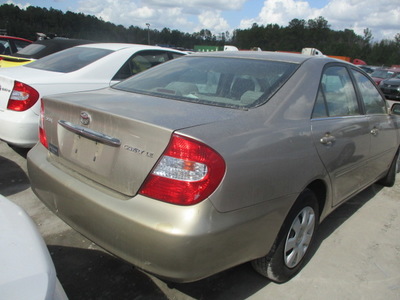 toyota camry le xle se