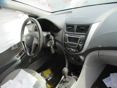 hyundai accent se