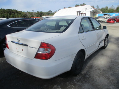 toyota camry le xle se