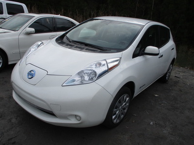 nissan leaf s sv sl