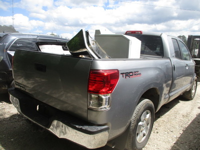 toyota tundra double cab sr5