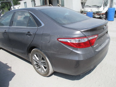 toyota camry le xle se xse