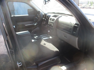 dodge nitro slt