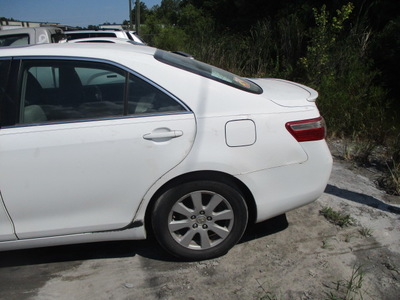 toyota camry ce le xle se