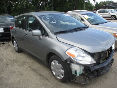 nissan versa s sl