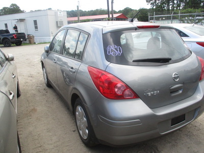 nissan versa s sl