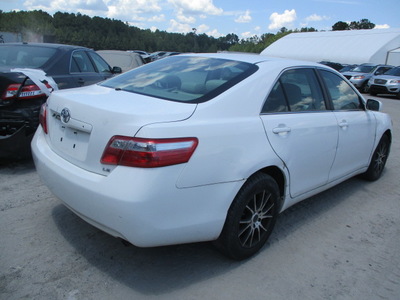 toyota camry ce le xle se