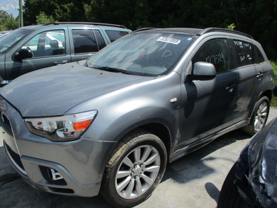 mitsubishi outlander sport se