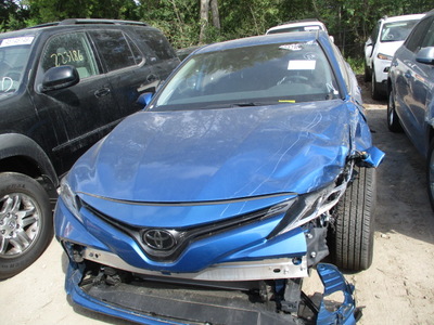 toyota camry l le xle se xse