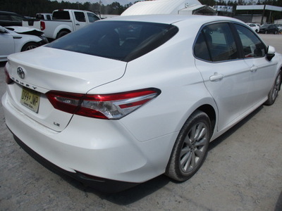 toyota camry l le xle se xse