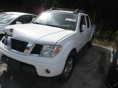 nissan frontier crew le se offrd