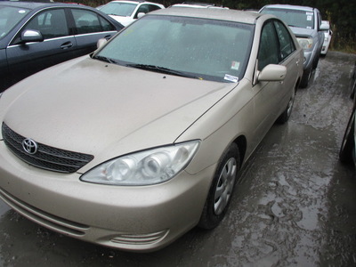 toyota camry le xle se