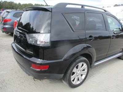 mitsubishi outlander se