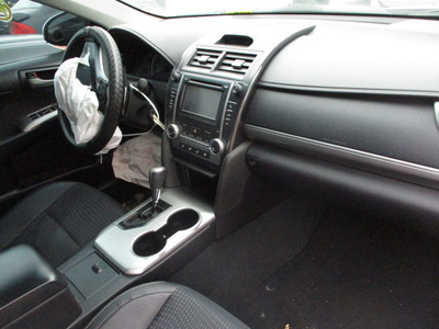 toyota camry l se le xle