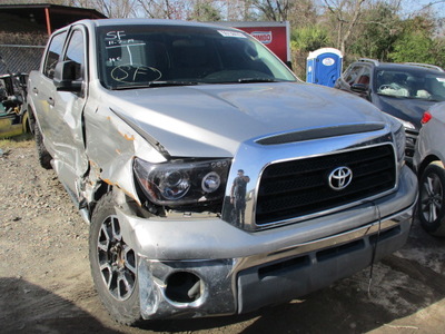 toyota tundra crewmax sr5