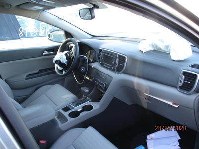 kia sportage lx