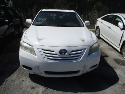 toyota camry ce le xle se