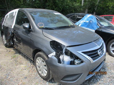 nissan versa s s plus sv