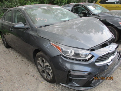 kia forte fe lxs