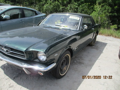 ford mustang green