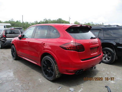 porsche cayenne gts