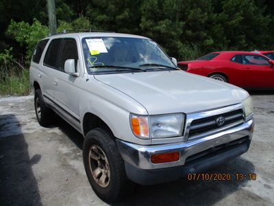 toyota 4runner sr5