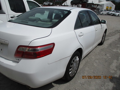 toyota camry ce le xle se