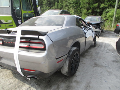 dodge challenger sxt