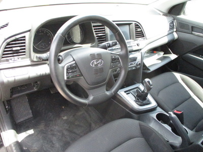 hyundai elantra sel value limited